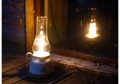 stylowa-lampa-dekoracyjna-z-efektem-plomienia-enviro-okno.jpg