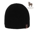 Czapka-mysliwska-zimowa-z-welny-Merino-czarna-Bird