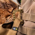 m-tac-karabinek-plastikowy-coyote-brown-3.jpg